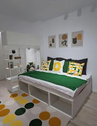 Blissful Ghencea Studio 1110
