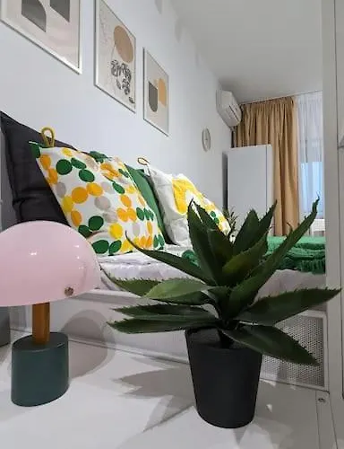 Blissful Ghencea Studio 1110